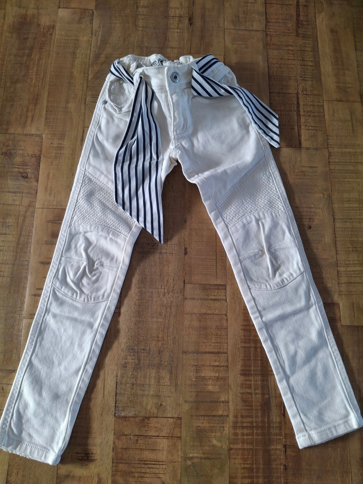 Jilly meisjes broek in hele goede staat. Het is een skinny, Ophalen of Verzenden, Zo goed als nieuw, Meisje, Broek