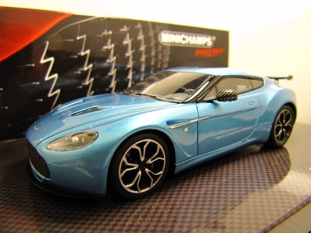 Aston Martin V12 Vantage Zagato 1:43 Minichamps 437137222, Ophalen of Verzenden, Nieuw, Auto, MiniChamps