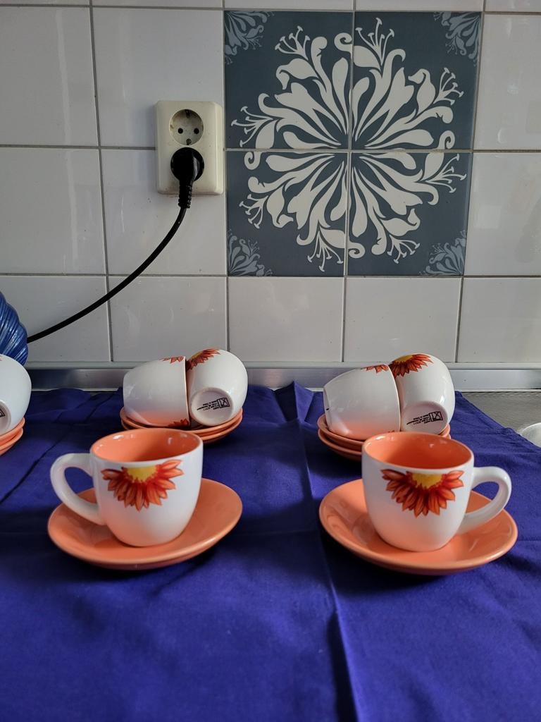 10 espresso kopjes + schotel - zomers design - NIEUW, Ophalen