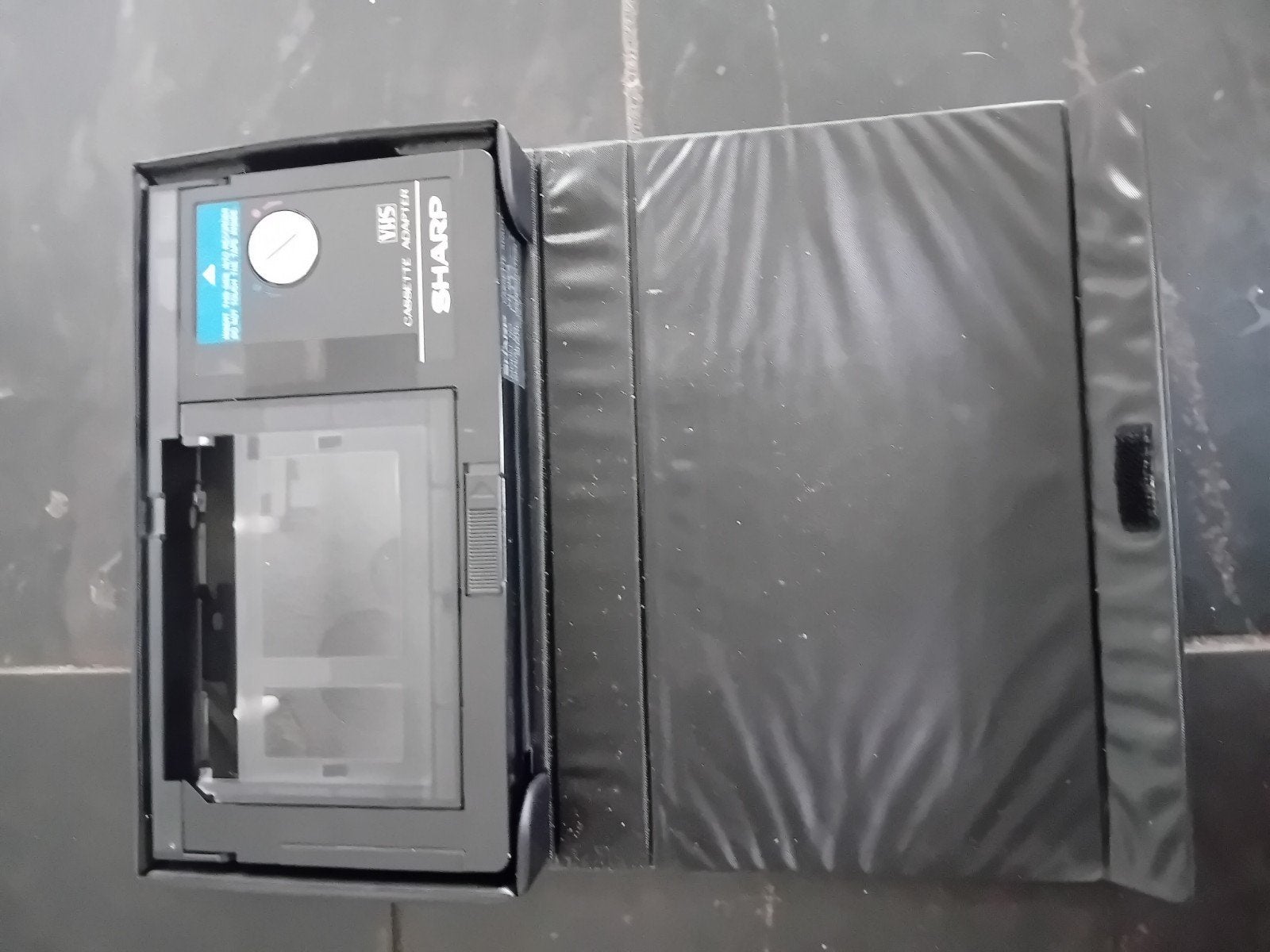 Sharp VHS Cassette Adapter VR-50CA - Speel kleine tapes af, Ophalen of Verzenden, Gebruikt, Overige typen