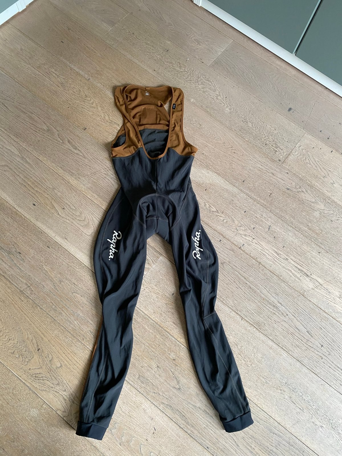 Rapha lange fietsbroek met zeem - Maat L, Fietsen en Brommers, Fietsaccessoires | Fietskleding, Gebruikt, Heren, L, Onderkleding