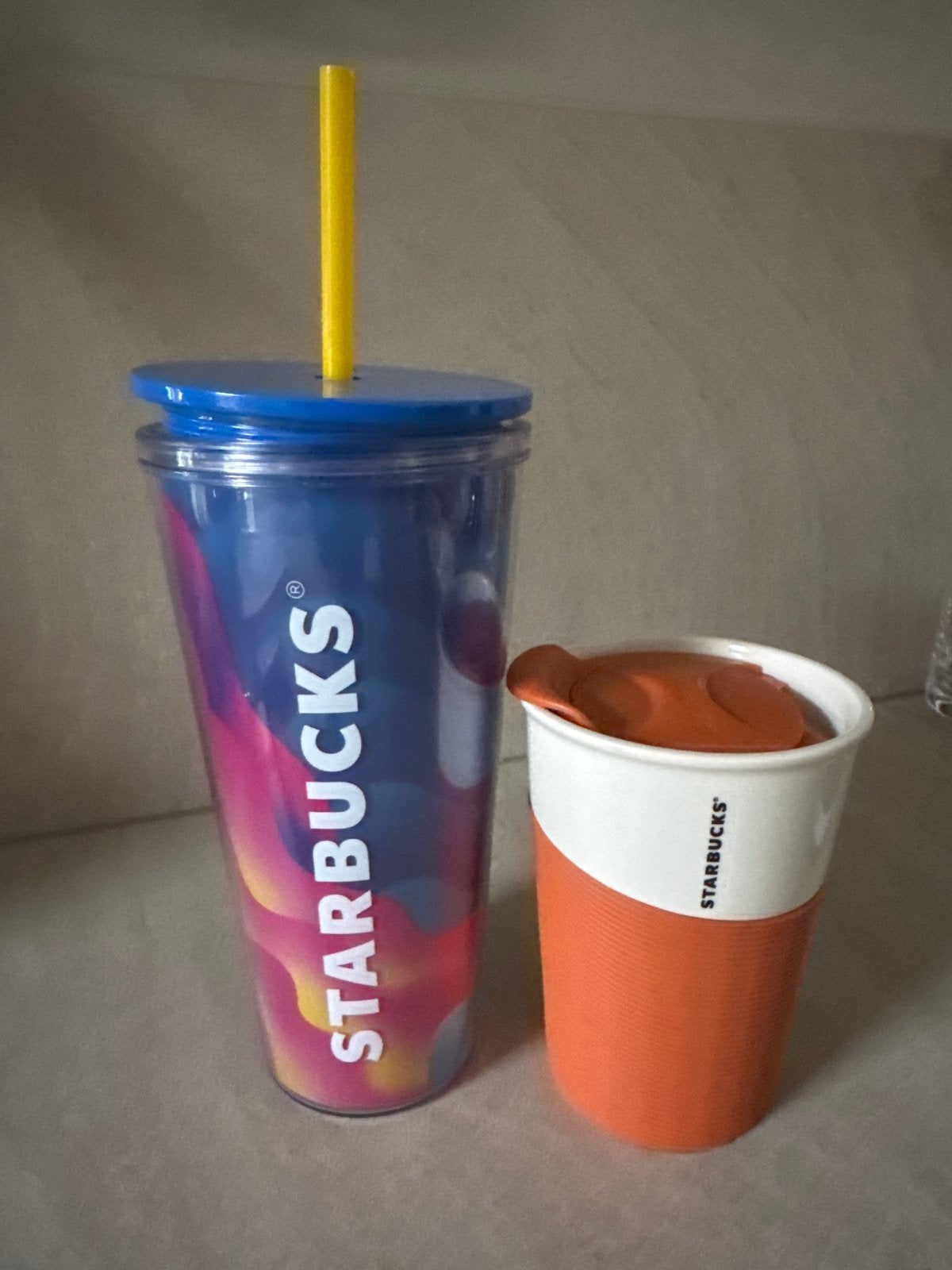 Starbucks bekers, Keramiek, Ophalen of Verzenden, Zo goed als nieuw, Overige stijlen
