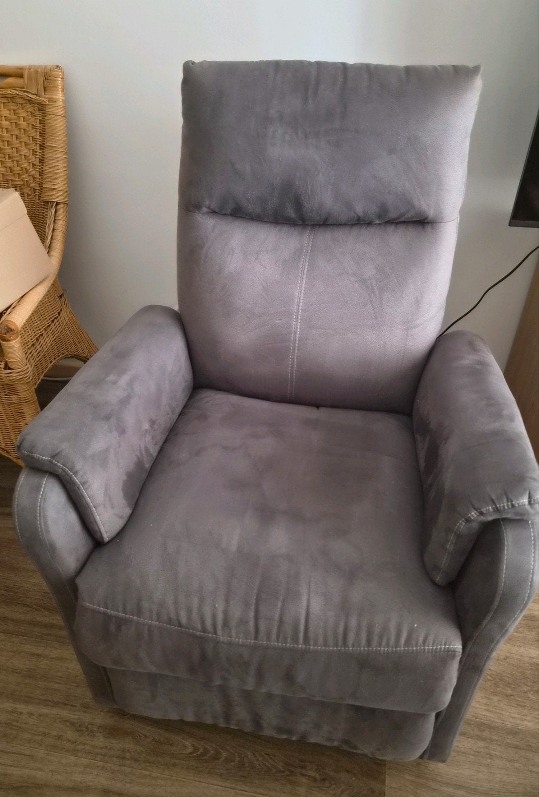 Te koop: Grijze relax fauteuil, Ophalen, Gebruikt