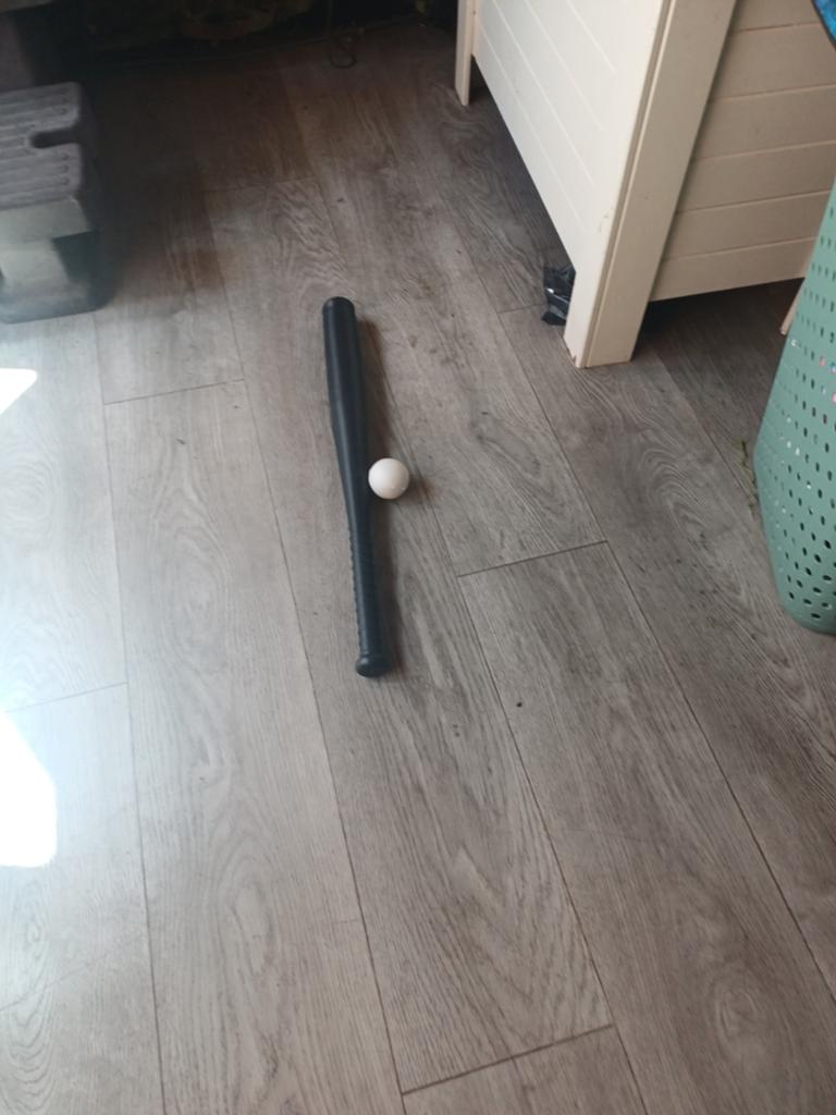 Plastic honkbal knuppel met bal, Ophalen of Verzenden, Zo goed als nieuw, Laminaat