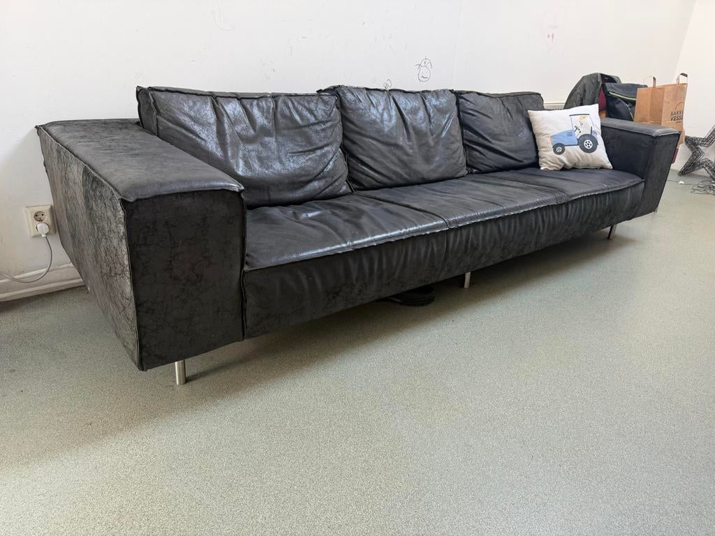 Comfortabele zwarte woonkamer bank, Huis en Inrichting, Banken | Bankstellen, Gebruikt, Driepersoons, 75 tot 100 cm, Ophalen of Verzenden