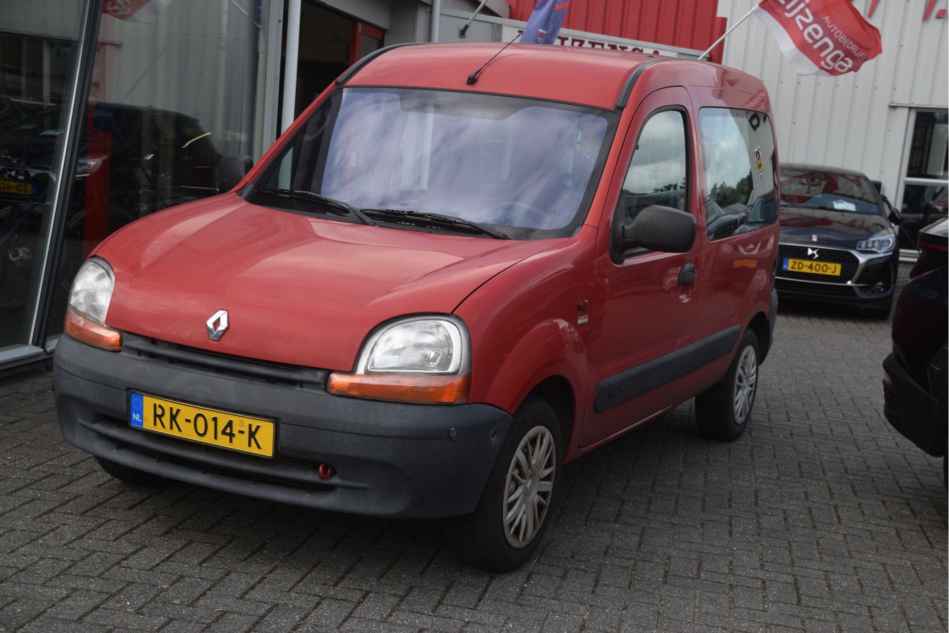 Renault Kangoo 1.4 Authentique Rolstoelbus | Airco | radio/C, Auto's, Stof, Gebruikt, 49 €/maand, Origineel Nederlands