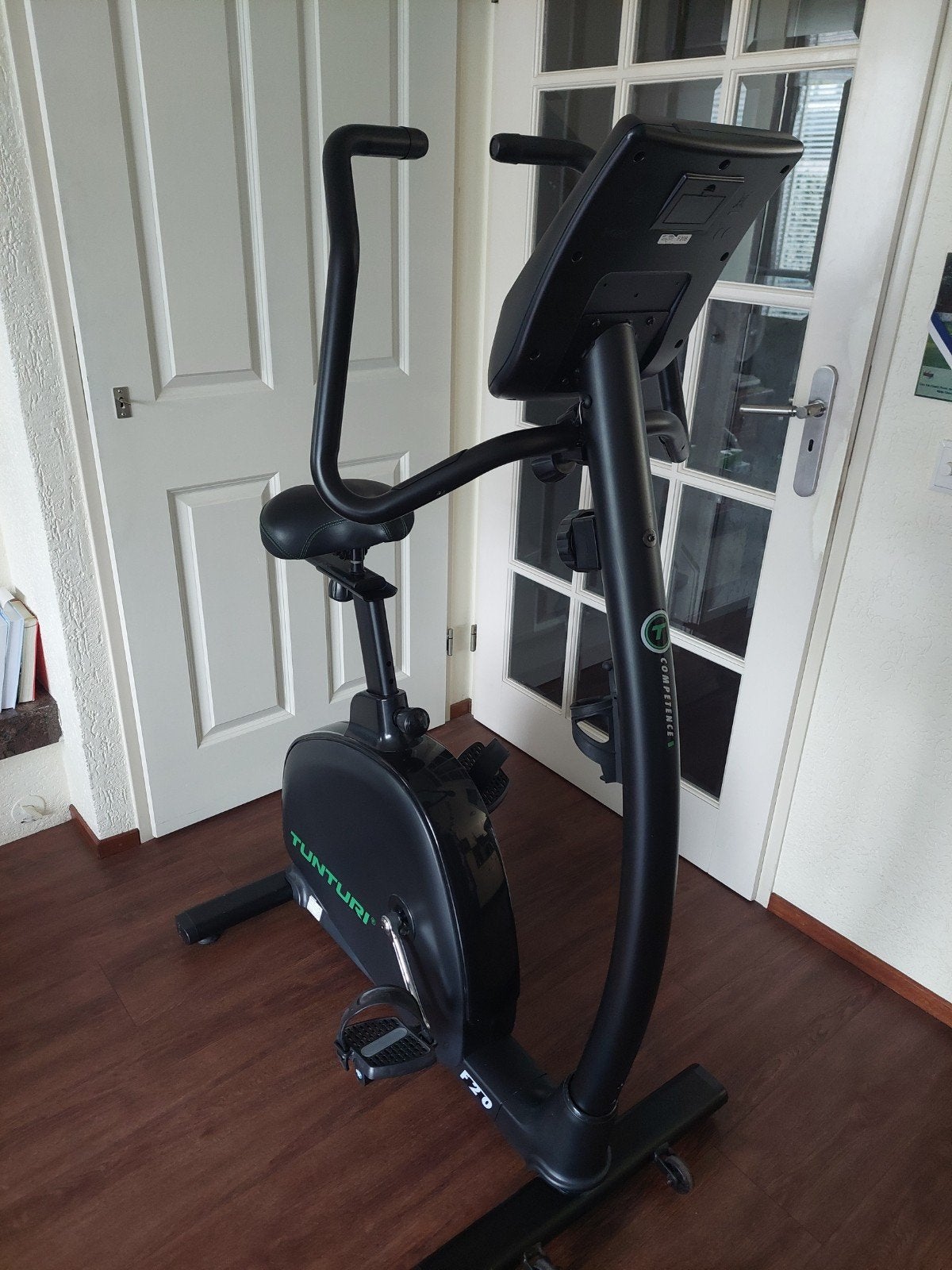 Tunturi Hometrainer F20 - Zo goed als nieuw, Sport en Fitness, Fitnessapparatuur, Ophalen, Zo goed als nieuw, Hometrainer