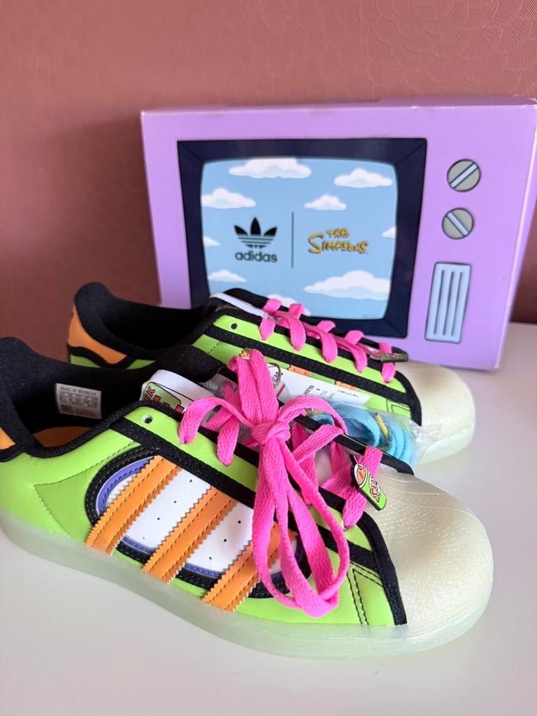 The Simpsons x Adidas Superstar "Squishee" maat 39 1/3, Overige kleuren, Nieuw, Ophalen of Verzenden, Sneakers of Gympen