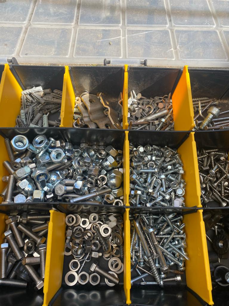 Grote assortimentsdoos met diverse schroeven en bouten, Ophalen of Verzenden, Gebruikt, Minder dan 50 mm, Overige typen