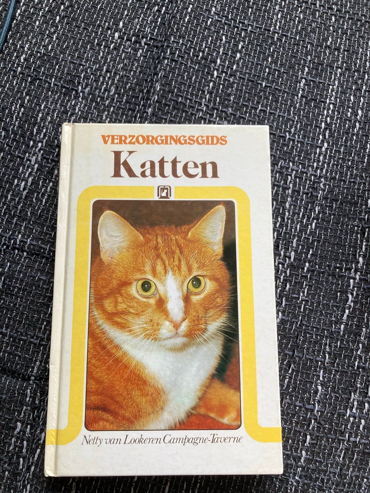 Boek katten, Boeken, Dieren en Huisdieren, Ophalen of Verzenden, Zo goed als nieuw, Katten
