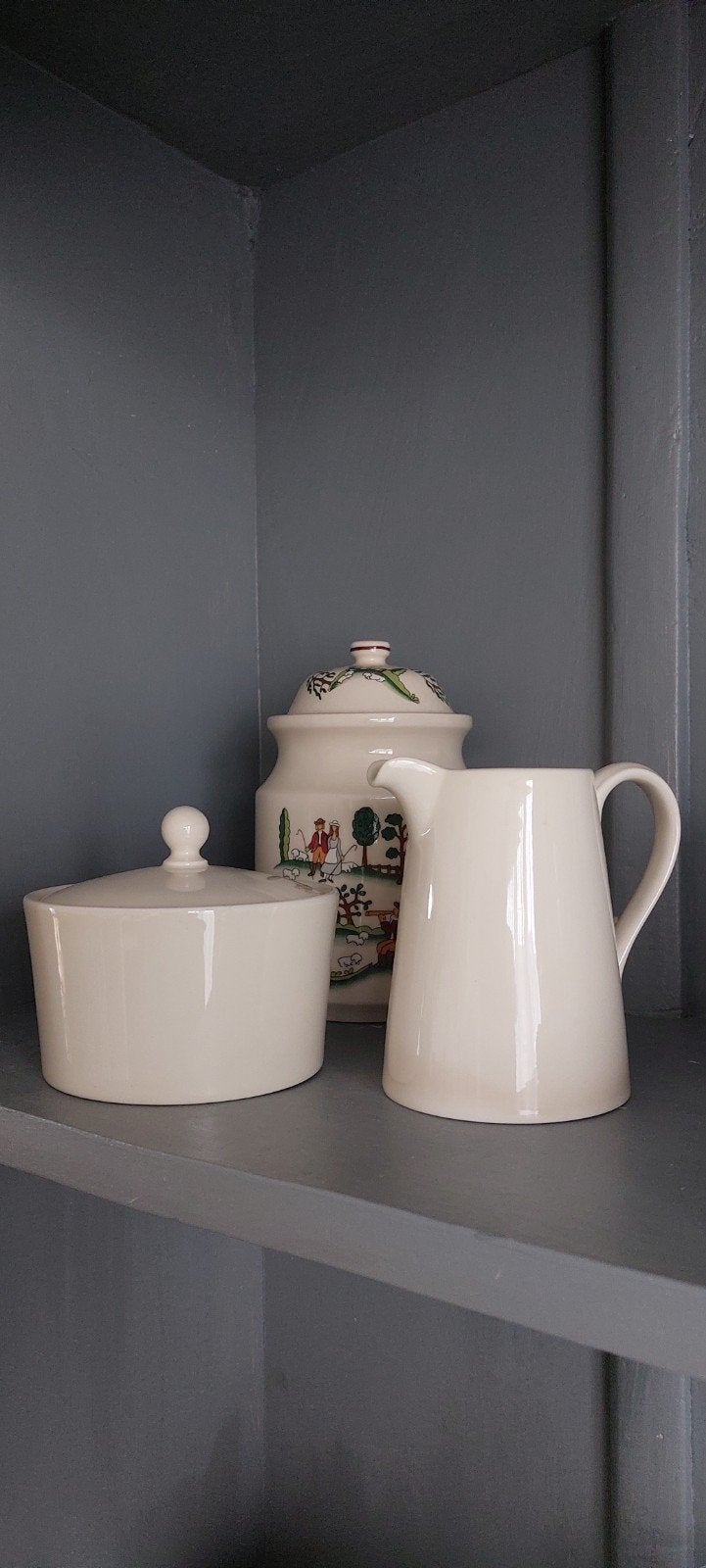 Wedgwood Queen's Ware Plain Ivory suikerpot en melkkan, Ophalen, Zo goed als nieuw, Aardewerk, Overige typen