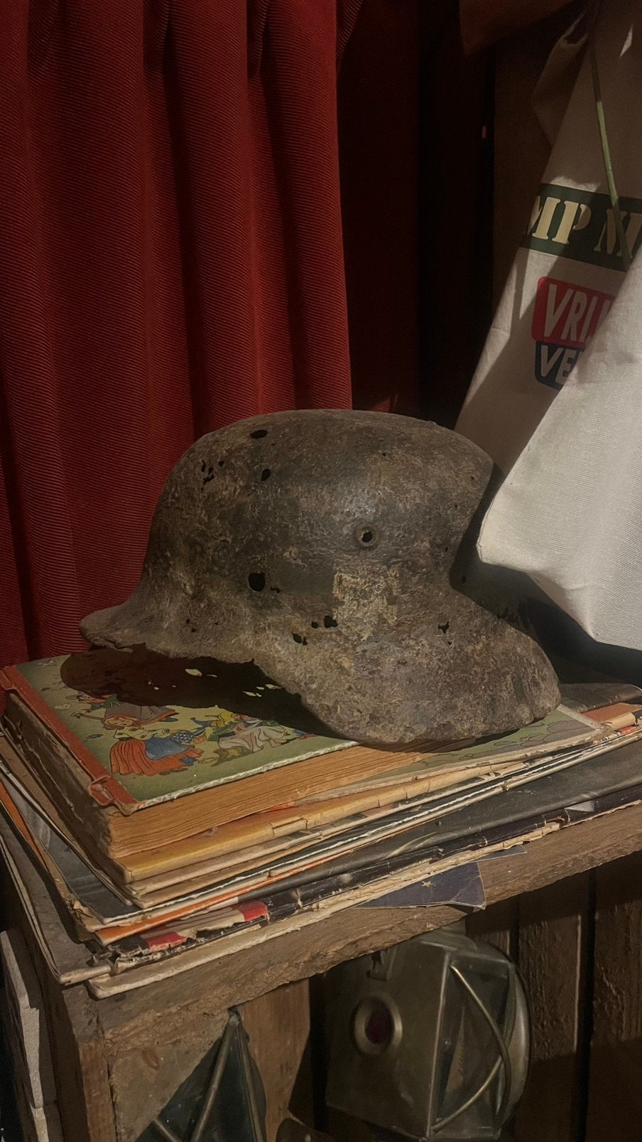 Bovo Duitse M40 Helm, Verzamelen, Militaria | Tweede Wereldoorlog, Ophalen of Verzenden, Duitsland, Helm of Baret