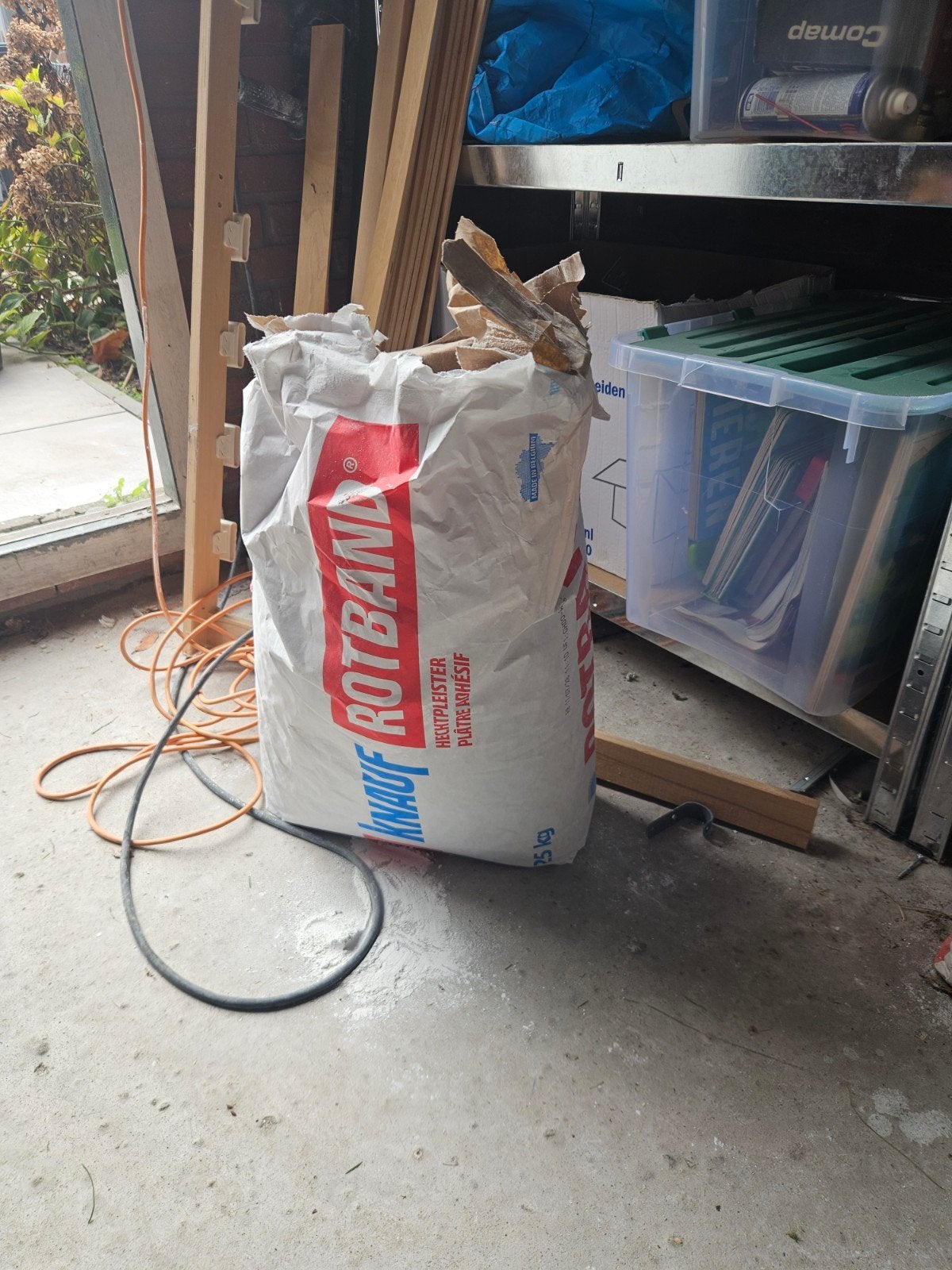 Knauf Rotband Stuc - Bijna volle zak (25kg), Ophalen, Zo goed als nieuw