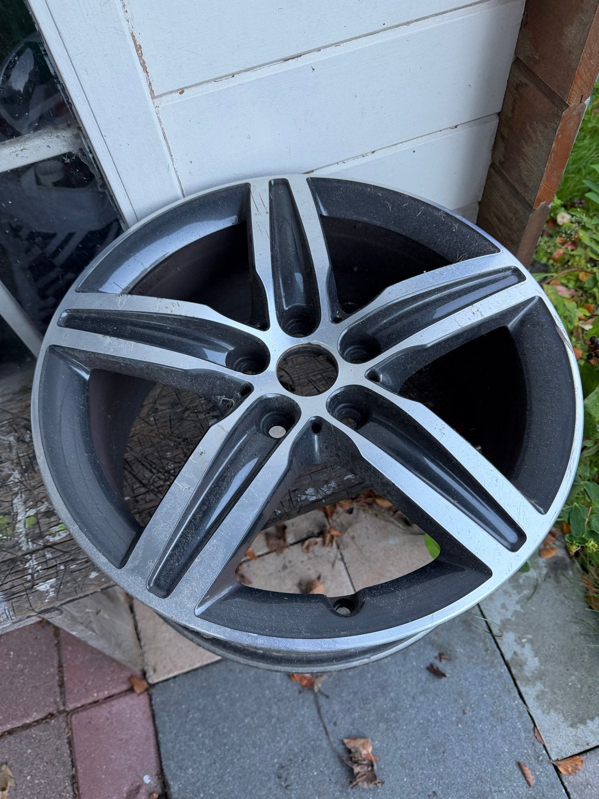 Originele BMW Grand Tourer F46 17 inch velg met lichte schad, Ophalen, Gebruikt, 17 inch, Velg(en)