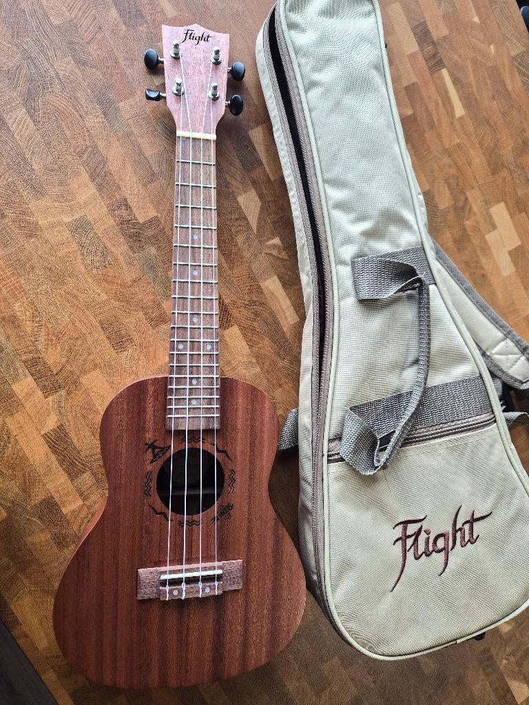 Ukelele, Muziek en Instrumenten, Ophalen, Nieuw, Overige typen, Met koffer