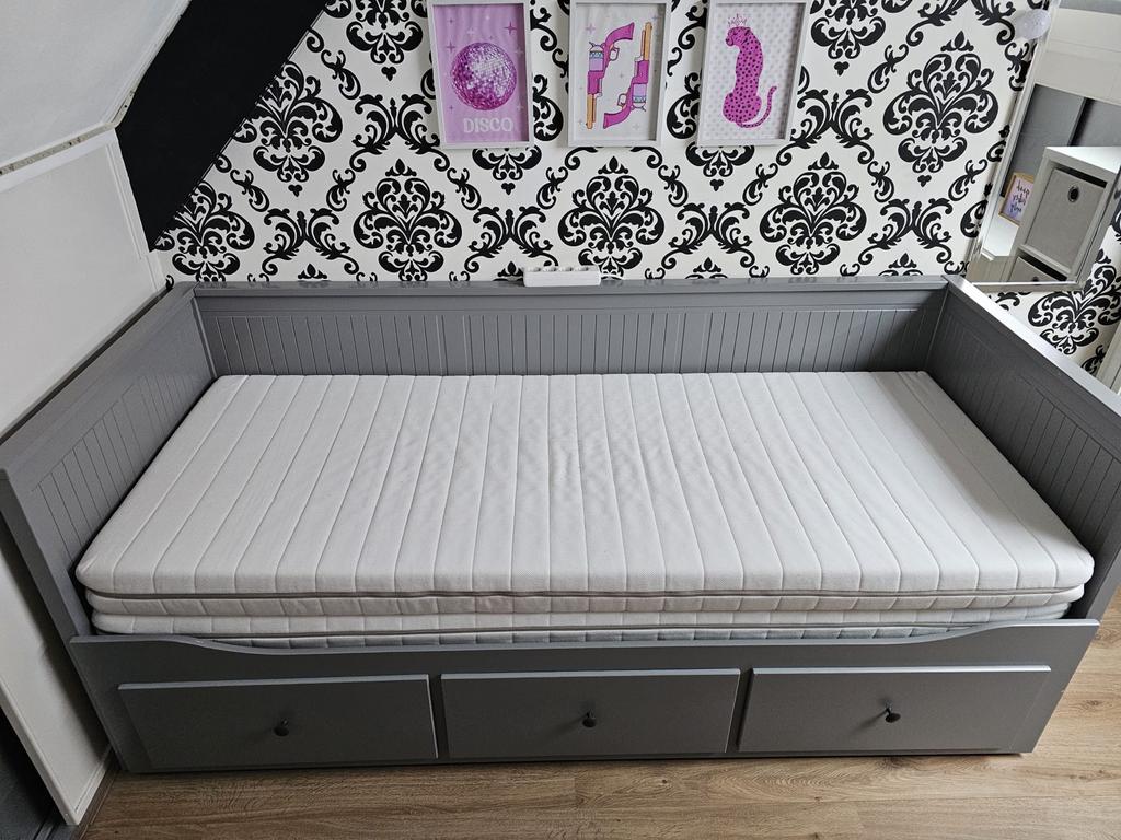 Ikea Hemnes bedbank met 3 lades en lattenbodem, Huis en Inrichting, Slaapkamer | Bedden, Gebruikt, Tweepersoons, 80 cm, 200 cm