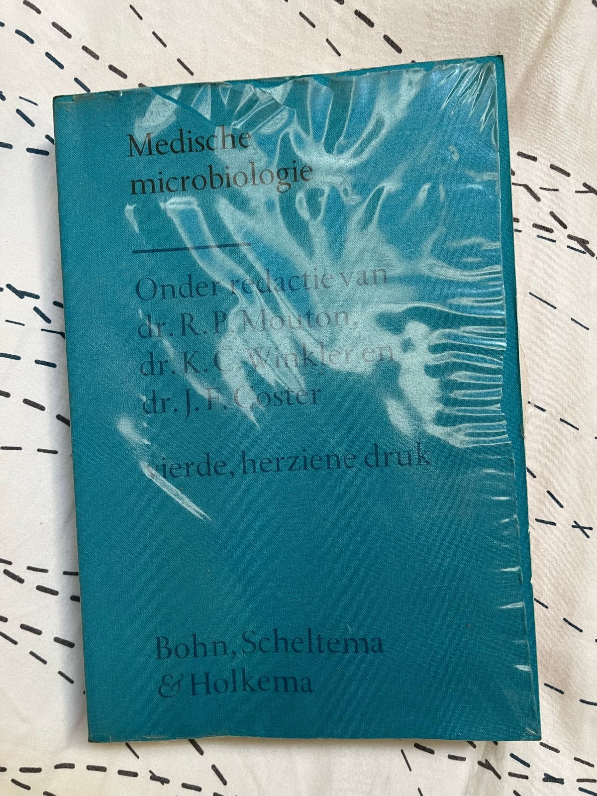 Medische microbiologie - Vierde, herziene druk, Boeken, Ophalen of Verzenden, Beta, Gelezen, HBO