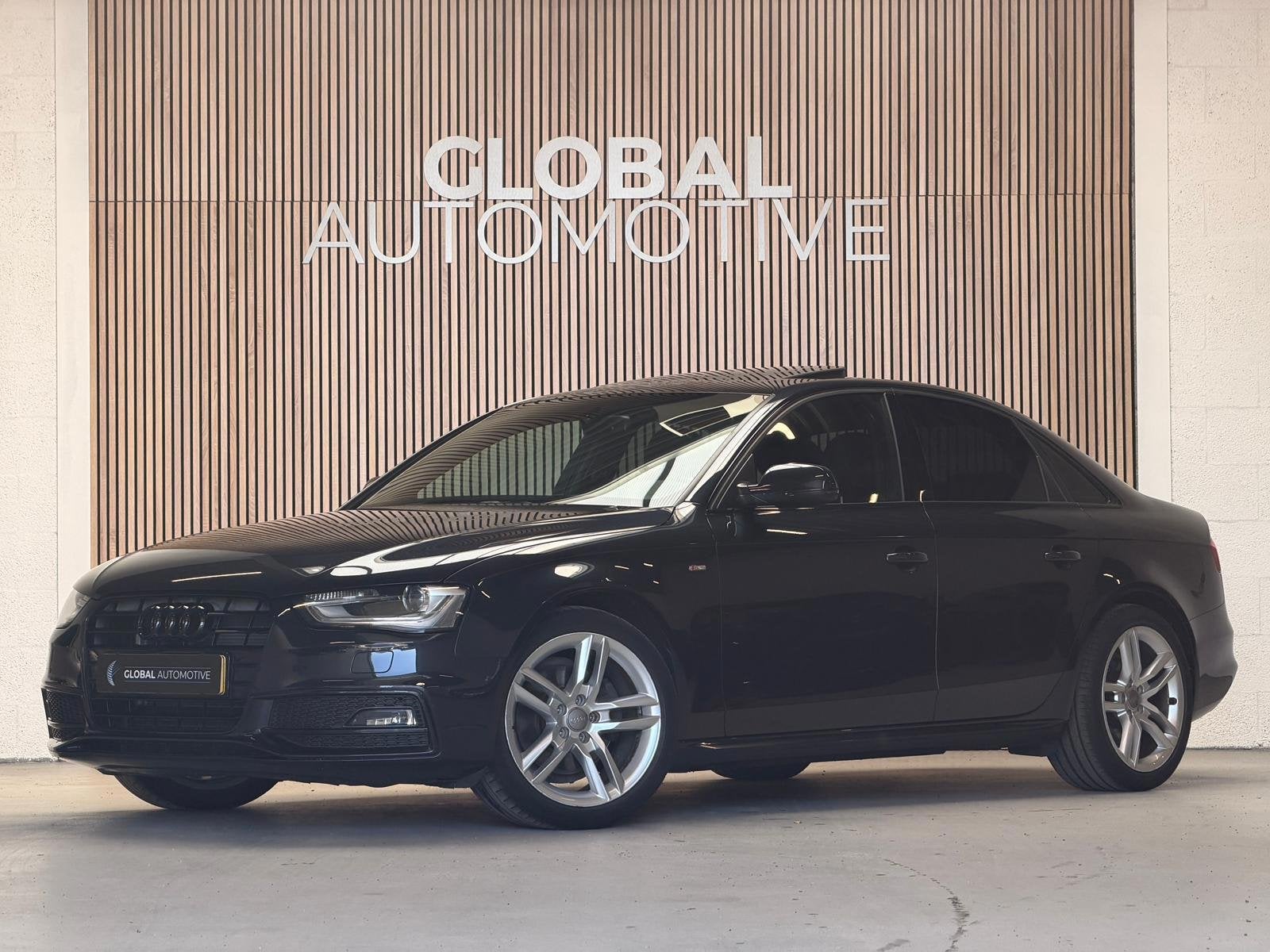 Audi A4 Limousine 1.8 TFSI s-line - SCHUIFDAK - AUTOMAAT - E, Euro 5, 4 cilinders, Blauw, Origineel Nederlands