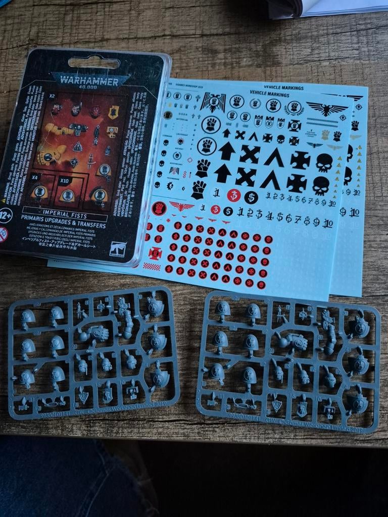 Warhammer figuurtjes en stickers, Hobby en Vrije tijd, Wargaming, Ophalen of Verzenden