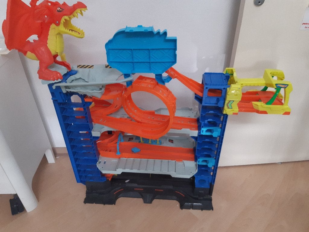 Hot Wheels Ultimate garage; 1 veer werkt niet, Ophalen, Gebruikt
