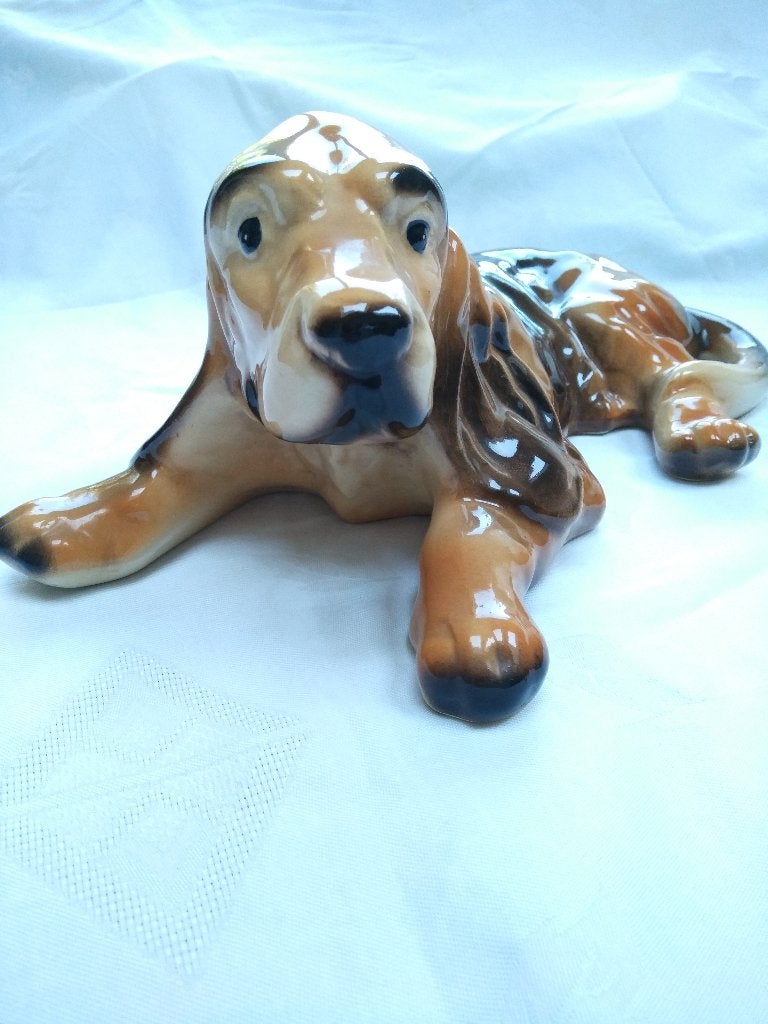 grote HOND van porselein 34x 21 cm en 13 cm hoog, Ophalen of Verzenden