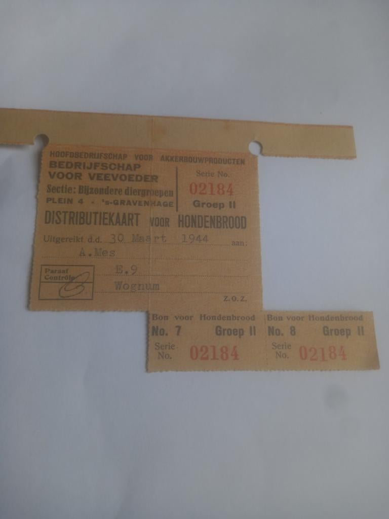 Distributiebon hondenvoer 1944 voor duitse, politie, nsb, Ophalen of Verzenden, Overige soorten, Nederland, Overige typen
