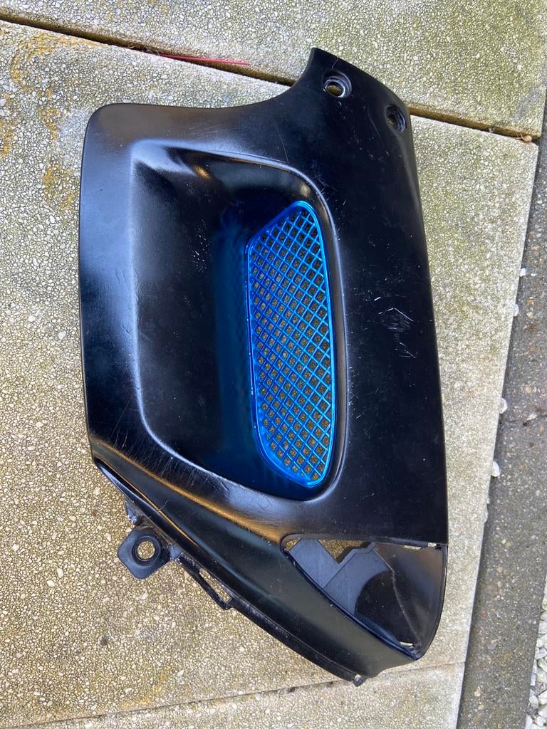 Zijkap voorkant links zwart met blauw Peugeot speedfight 2, Ophalen, Gebruikt, Overige typen, Peugeot