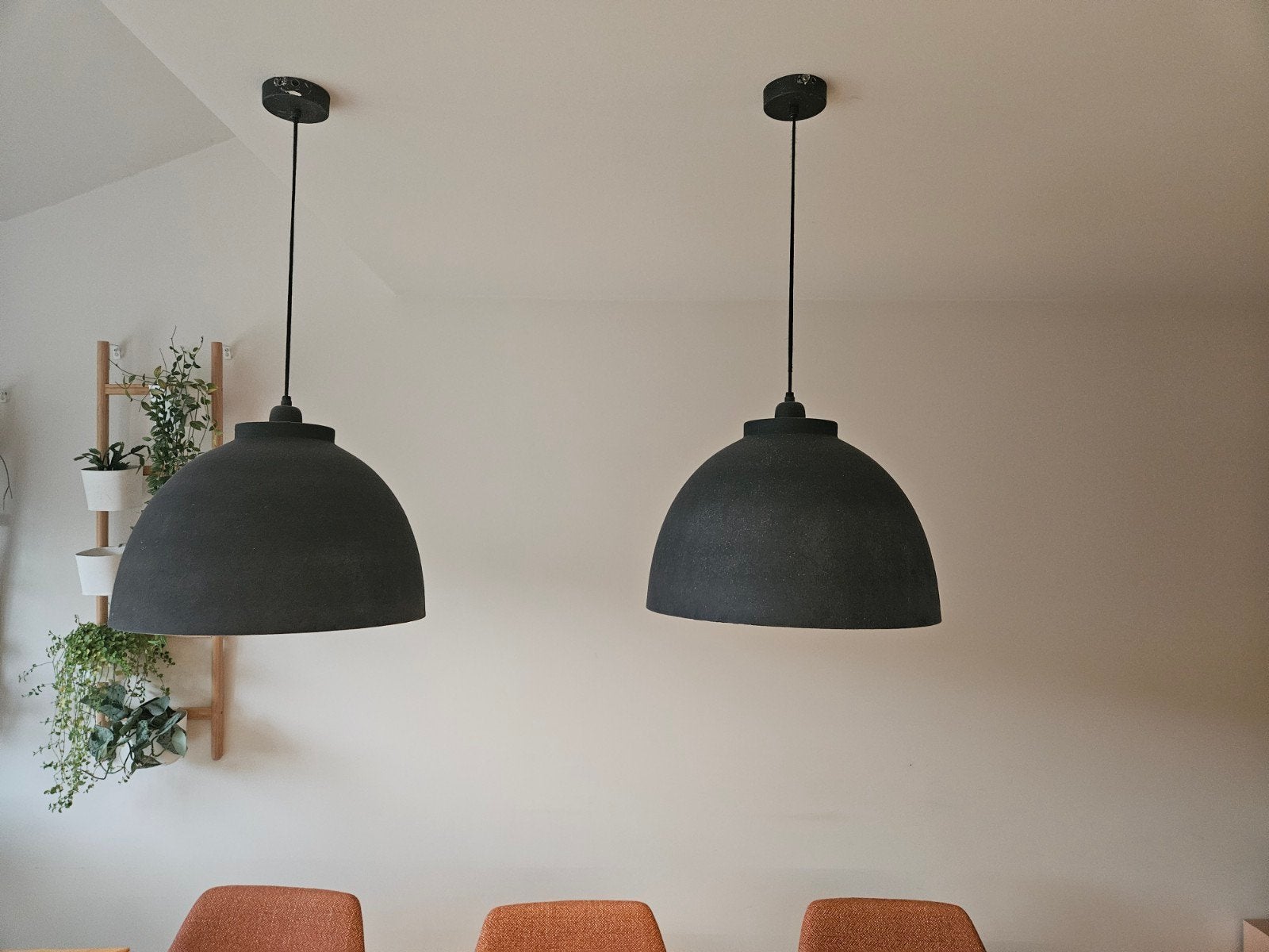 Set van 2 zwarte hanglampen - Modern design, Ophalen, Gebruikt, E27 (groot), Modern, minimalistisch