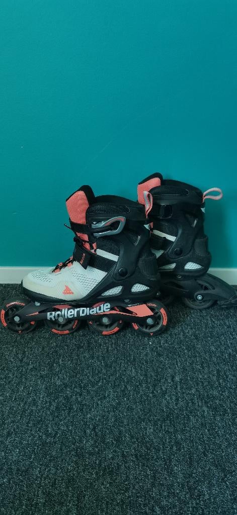 ROLLERBLADE Macroblade 80 (size 38) skates dames, Ophalen of Verzenden, Zo goed als nieuw, Inline skates 4 wielen, Dames