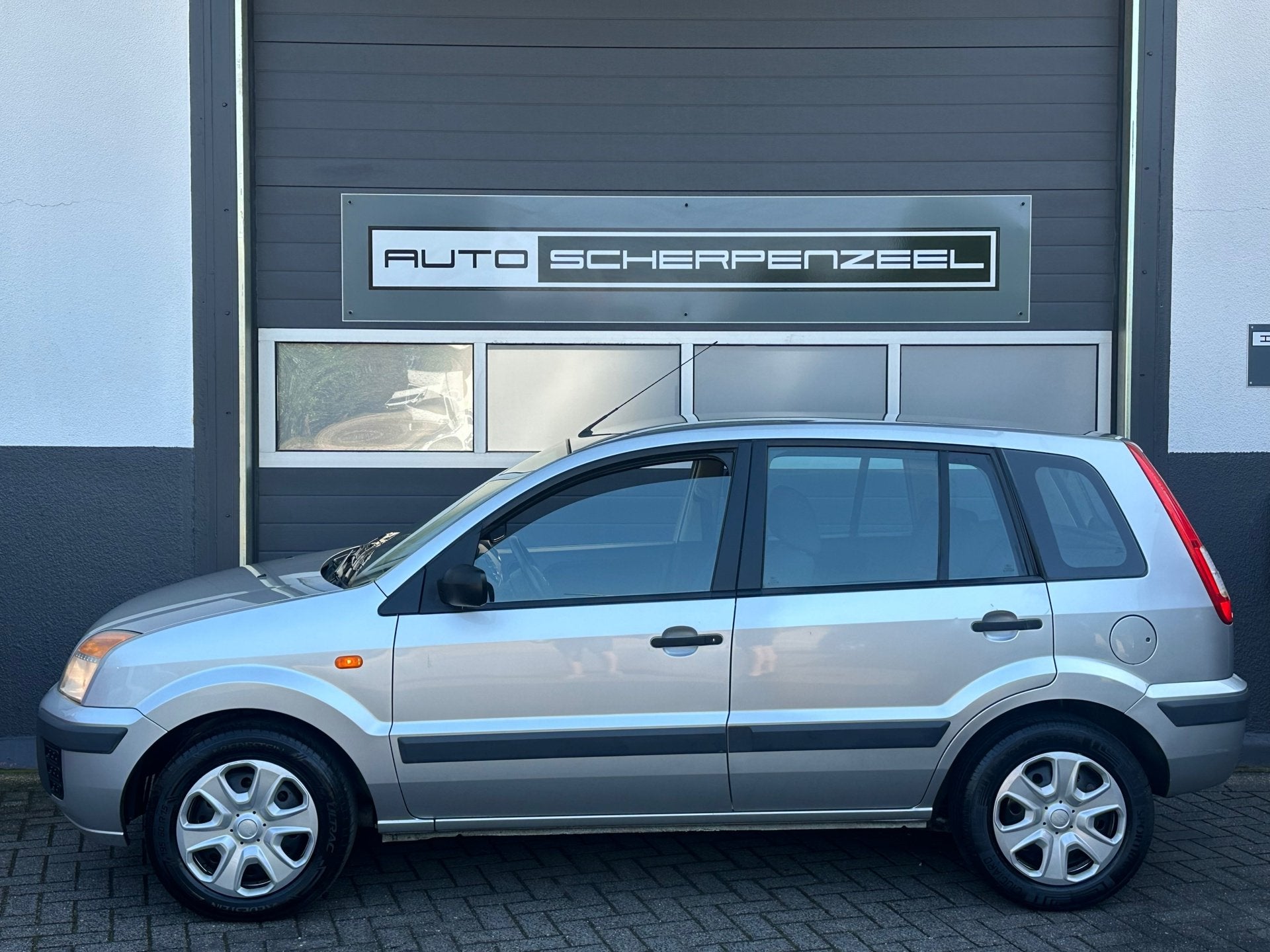 Ford Fusion 1.4-16V Champion | AIRCO | 35dkm | NL AUTO | NAP, Voorwielaandrijving, Zwart, Origineel Nederlands, Bedrijf