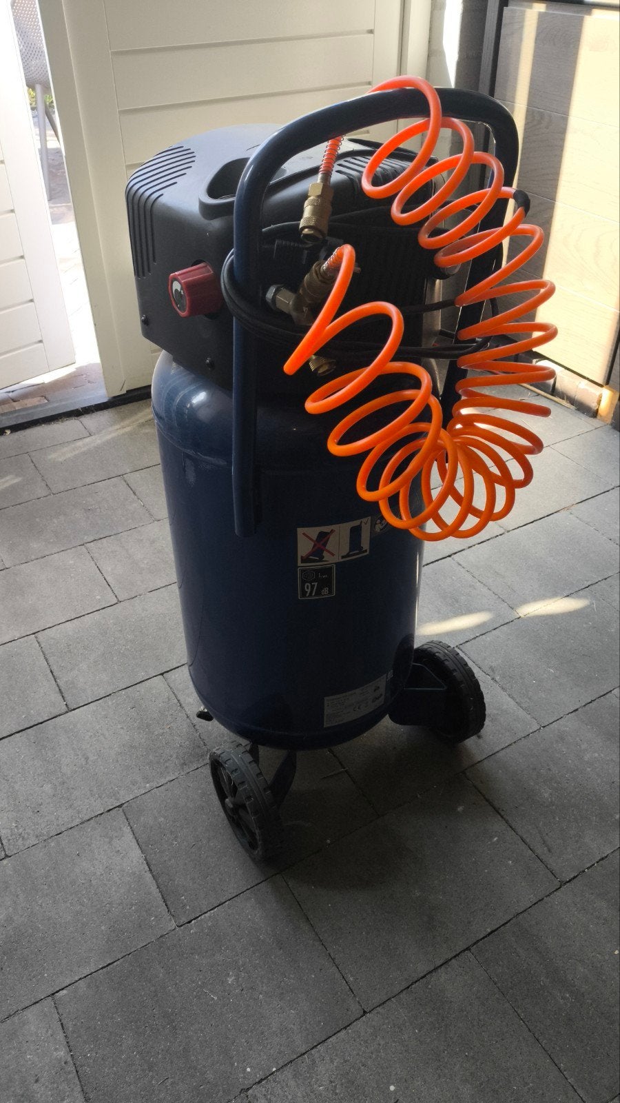 TOPCRAFT Compressor TCK 240/50 - 50 liter, 10 bar, Ophalen, 6 tot 10 bar, Zo goed als nieuw, 25 tot 100 liter