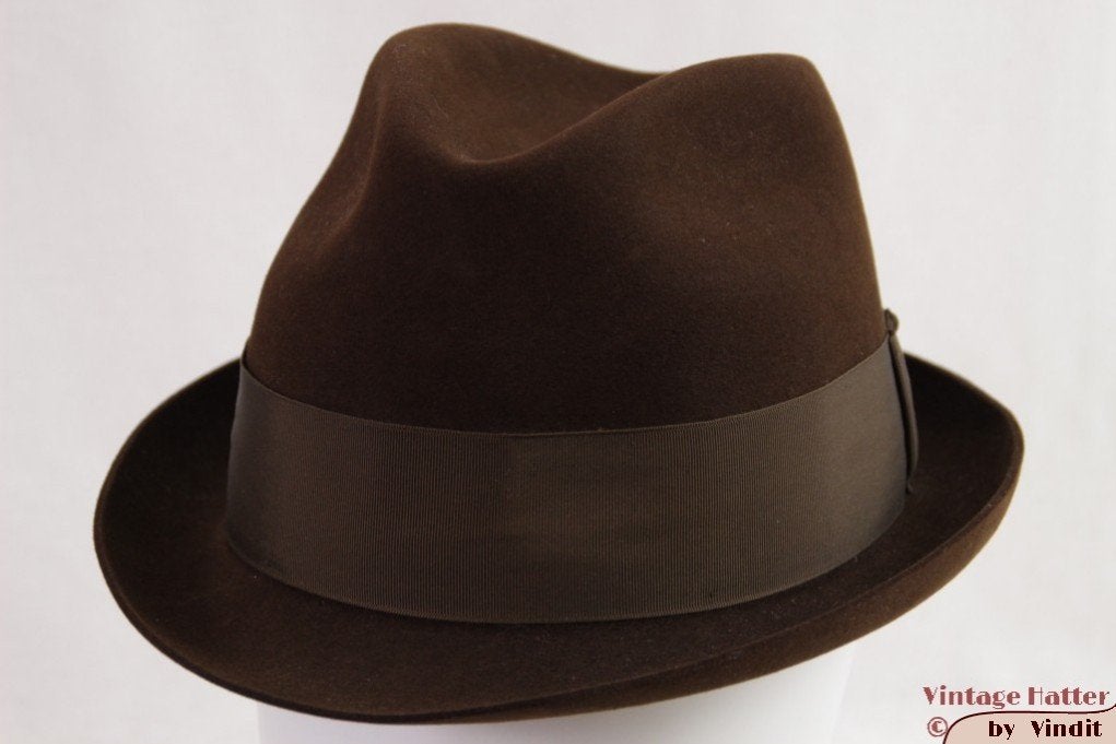 Vintage Gleufhoed Mayser Favorit bruin 58 gratis verzenden, Hoed, Mayser Favorit, Ophalen of Verzenden, 58 of 59 cm (L, 7¼ of ⅜ inch)