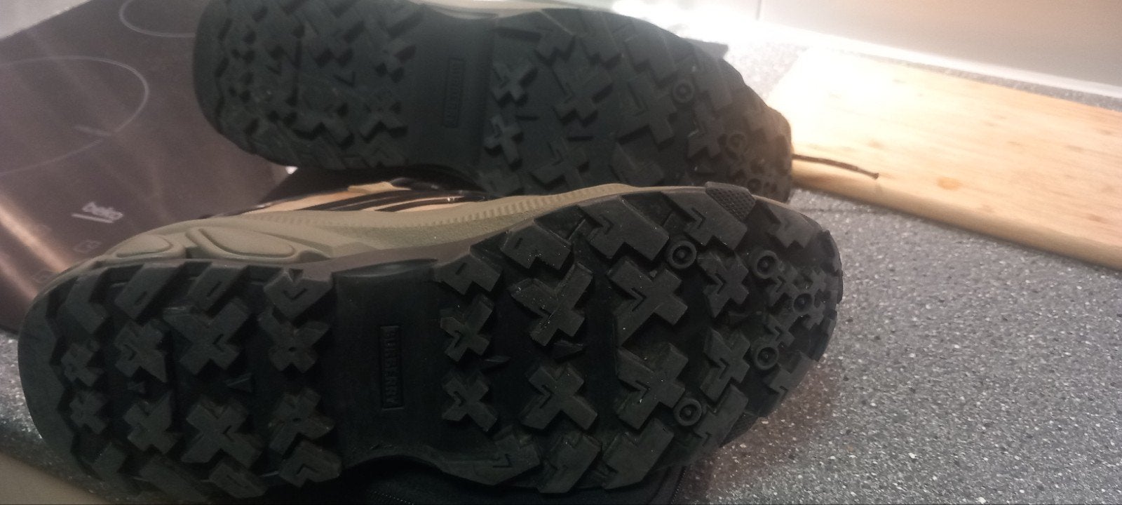 Burberry Sneakers Maat 43 -, Overige kleuren, Ophalen of Verzenden, Sneakers of Gympen, Gedragen