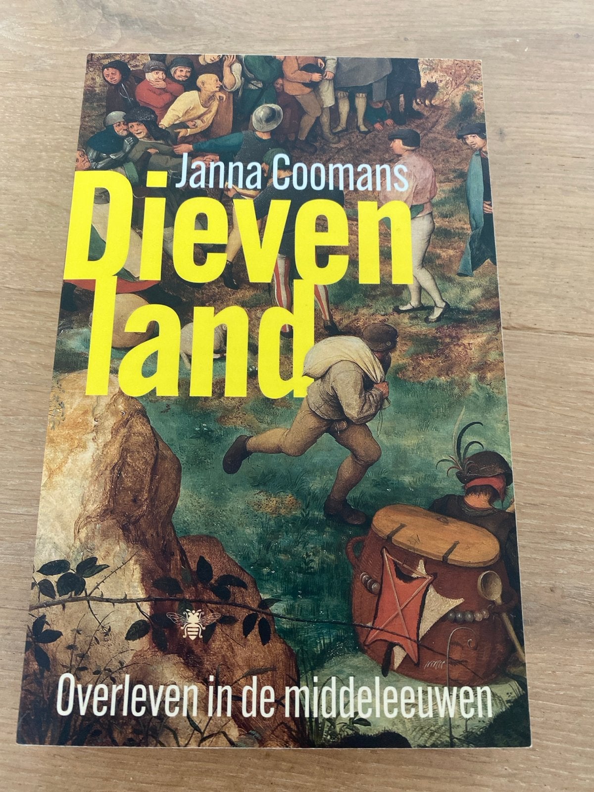 Boek: Dievenland - Janna Coomans (Z.g.a.n.), Ophalen of Verzenden, 20e eeuw of later, Zo goed als nieuw