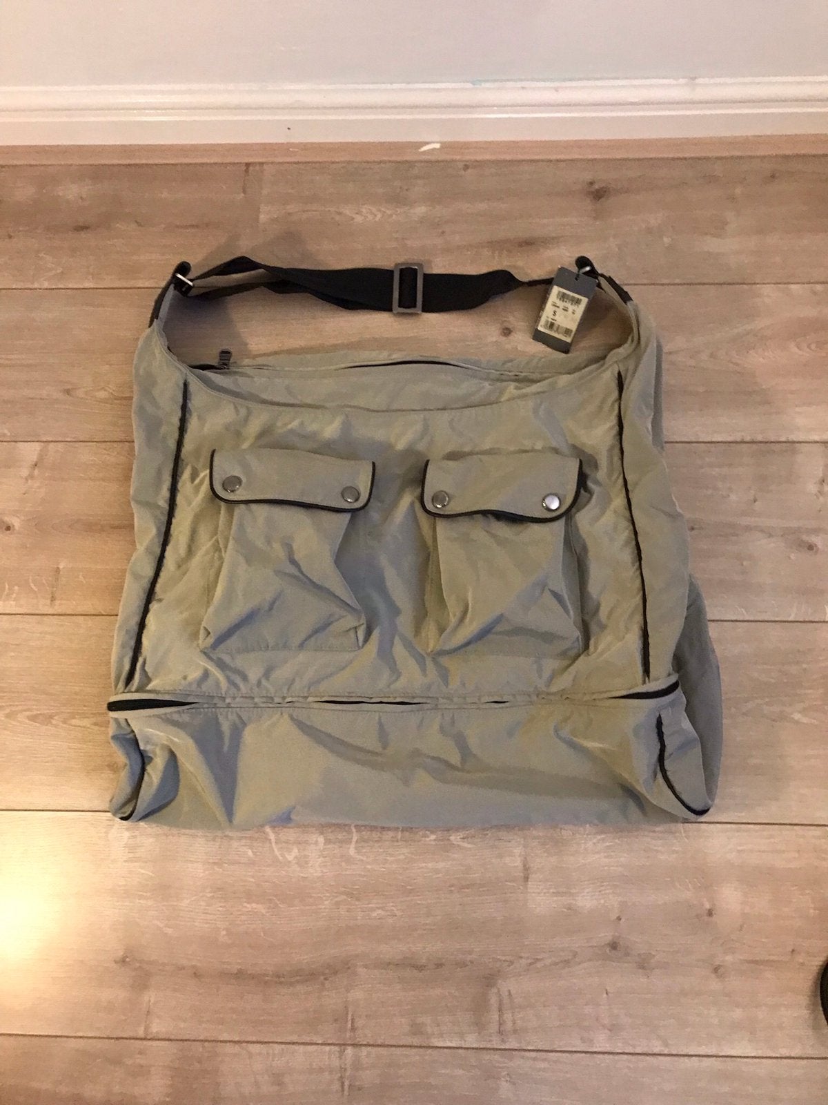 Calamar kaki reistas nieuw gils gucci strandtas vakantietas, Sieraden, Tassen en Uiterlijk, Tassen | Reistassen en Weekendtassen