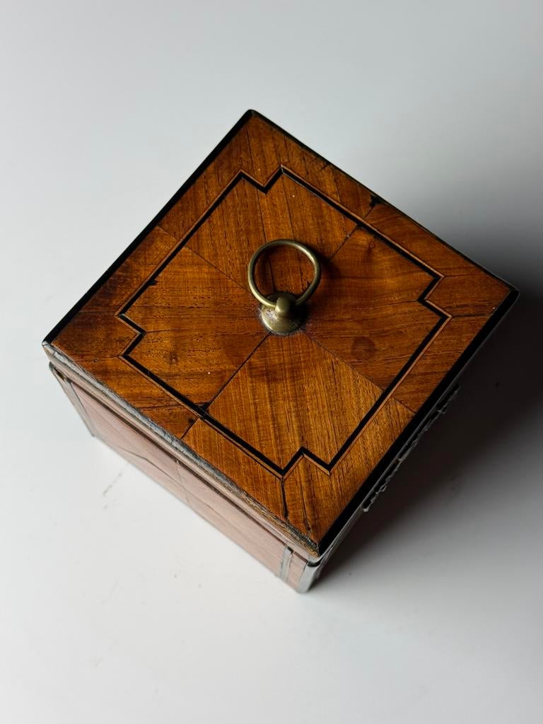 Hollandse Tea caddy 19e eeuw, Ophalen, Zo goed als nieuw