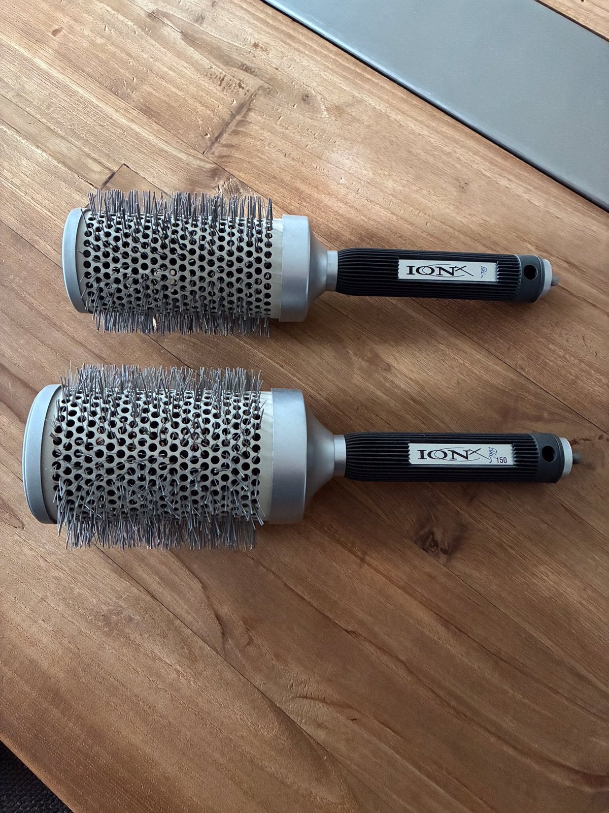 Haarborstel / föhnborstel ION-X van Sibel, Sieraden, Tassen en Uiterlijk, Uiterlijk | Haarverzorging, Ophalen of Verzenden, Zo goed als nieuw