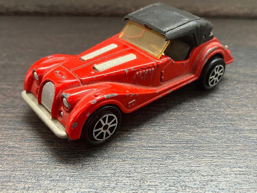 Majorette Morgan No. 261 zwarte kap | Rood | Schaal 1:50, Ophalen of Verzenden, Gebruikt, Auto