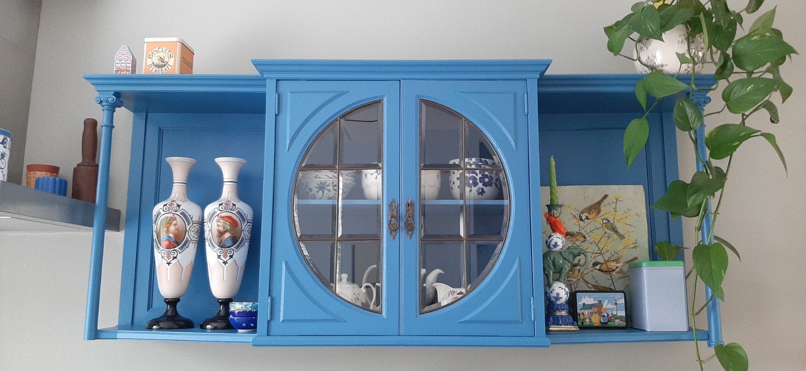Blauw kastje 63 hoog, 147 breed, 33 diep, Ophalen