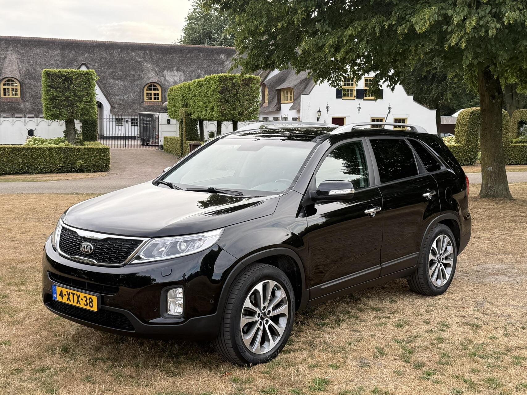 Kia Sorento 2.4 GDi Automaat ExecutiveLine Leder Pano NAP, Euro 5, Zwart, 2359 cc, 1598 kg