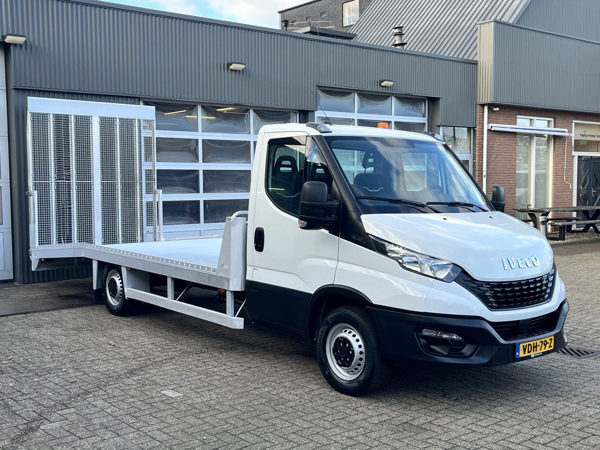 Iveco Daily 35S14 2.3 Autotransporter Tijhof 5.14 M Luchtver, Auto's, Bestelauto's, 13 km/l, Gebruikt, Iveco, Wit
