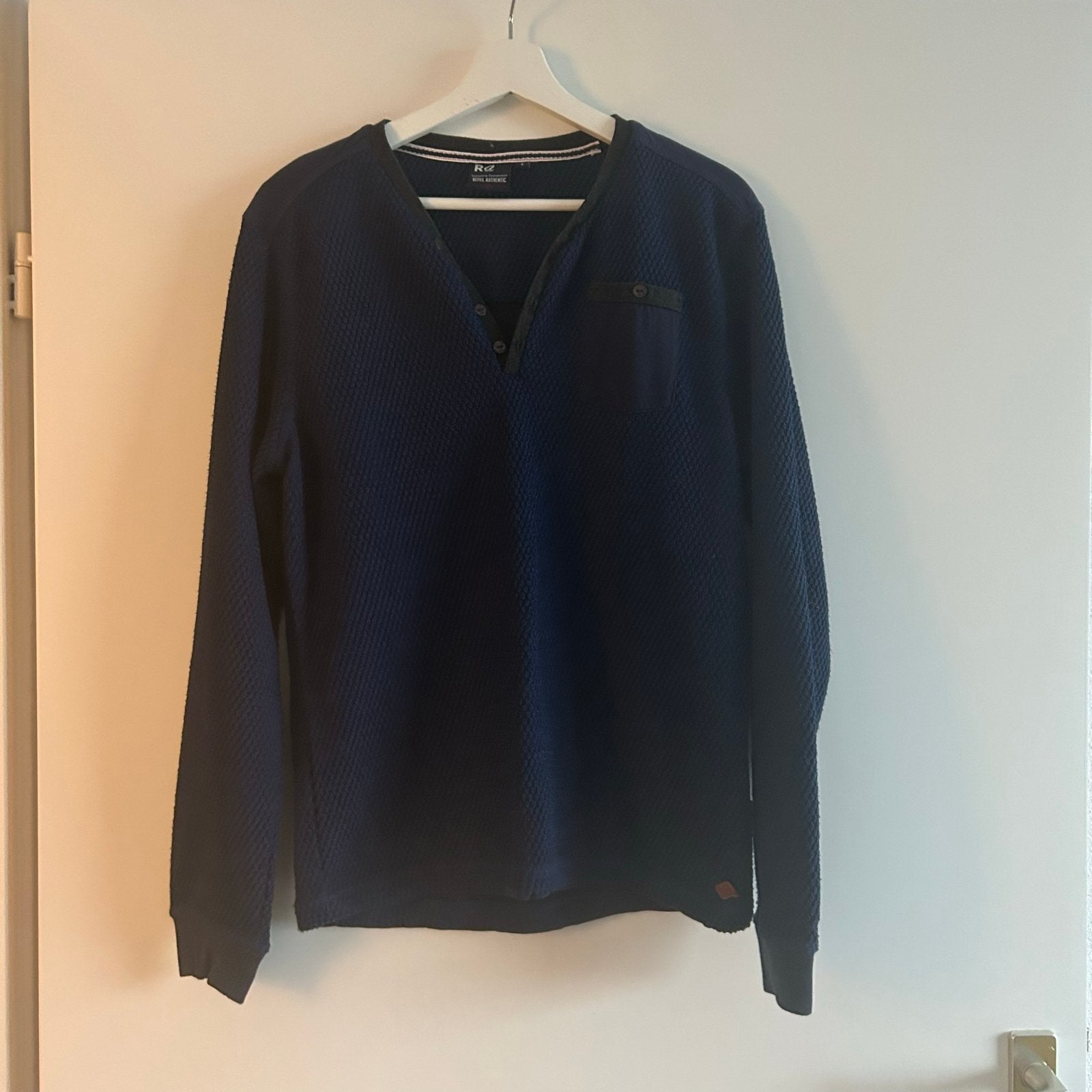 Refill Authentic Longsleeve / Dunne trui Maat L, Ophalen of Verzenden, Zo goed als nieuw, Maat 52/54 (L), Blauw