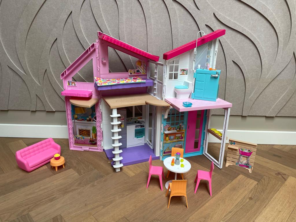Barbie Droomhuis met Meubels en Accessoires, Kinderen en Baby's, Speelgoed | Poppenhuizen, Ophalen of Verzenden, Gebruikt, Poppenhuis