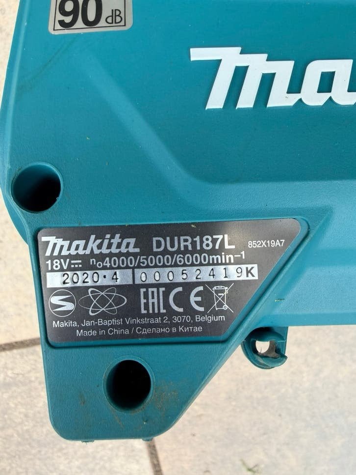 Makita DUR187L Accu Grastrimmer met accessoires, Ophalen, Gebruikt, 30 tot 50 cm, Accu