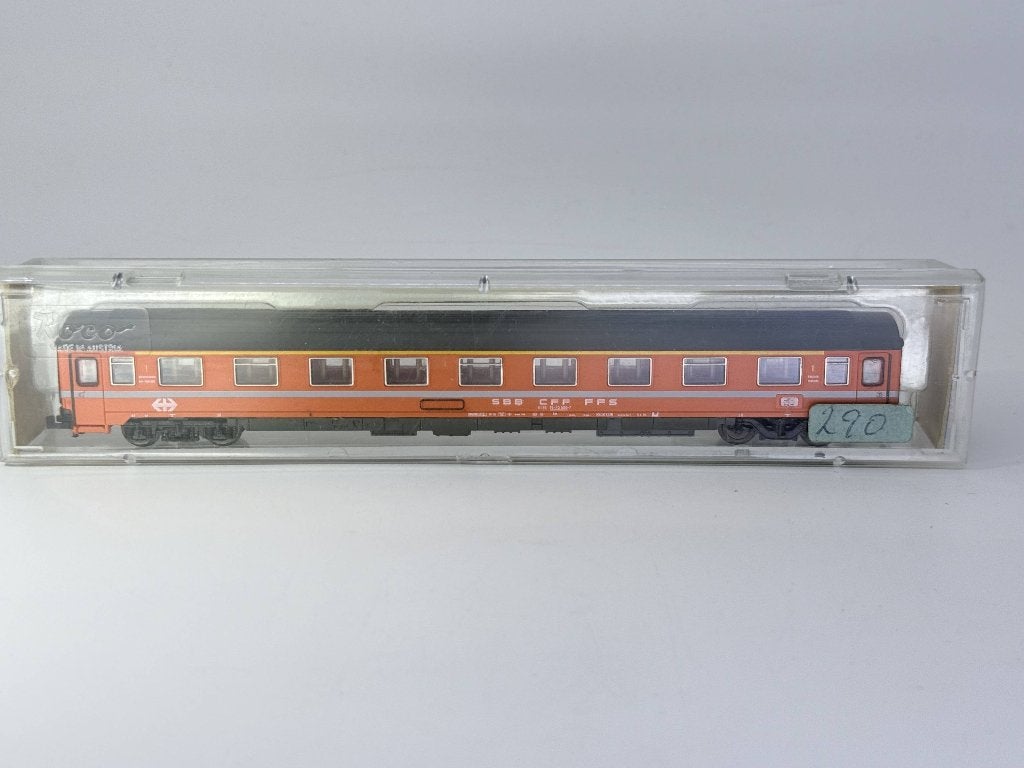 Roco 2261D - Personenrijtuig 1e klas "SBB", Hobby en Vrije tijd, Modeltreinen | N-Spoor, Zo goed als nieuw, Wagon, Gelijkstroom