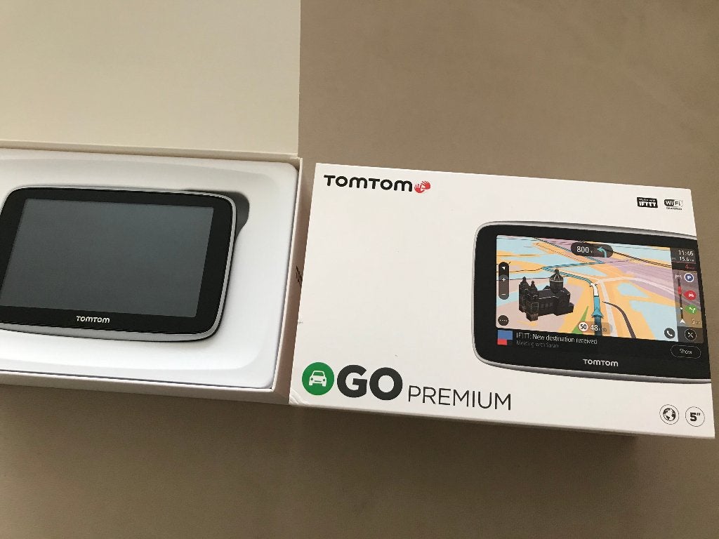 Tomtom GO Premium Wifi World met Life Maps/Traffics en Flits, Auto diversen, Ophalen of Verzenden, Gebruikt