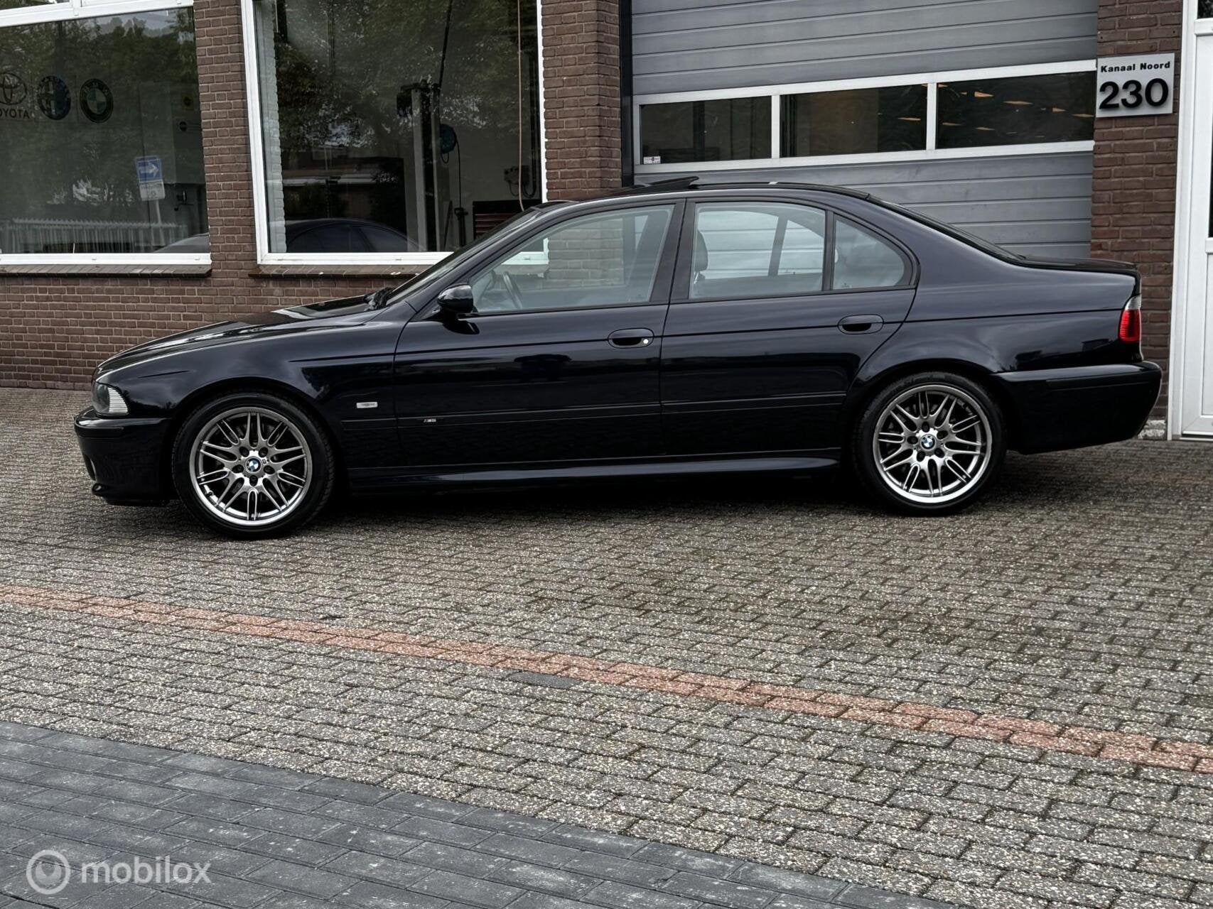 BMW 5-serie M5 V8 400PK! FULL OPTIONS! ZELDZAAM!, Auto's, BMW, Euro 2, Achterwielaandrijving, Gebruikt, 8 cilinders