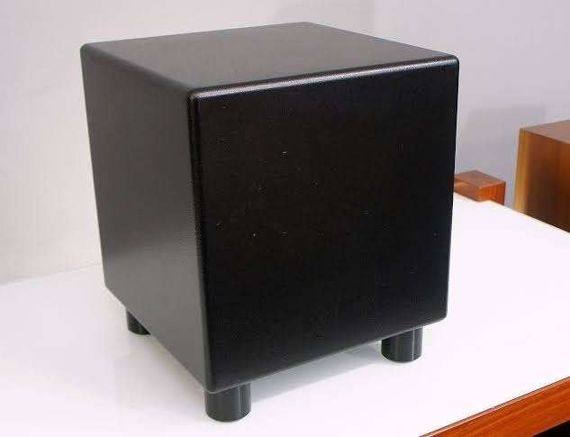 Rel Quake Subwoofer 100watt / compact formaat, Audio, Tv en Foto, Luidsprekers, Subwoofer, Zo goed als nieuw, 60 tot 120 watt