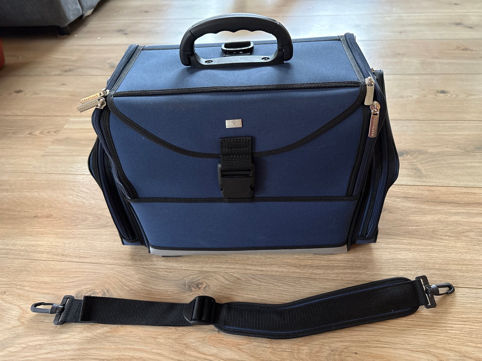 Bollmann medische tas ‘Die Andere’ – blauw, Ophalen, Gebruikt, Blauw, Softcase