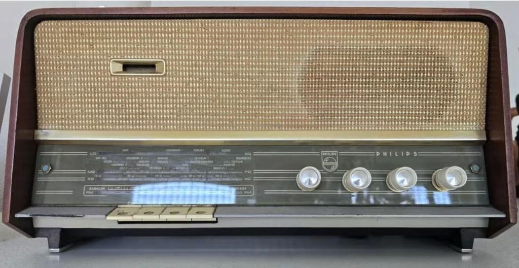 Antieke Philips buizenradio - Vintage radio, Antiek en Kunst, Antiek | Tv's en Audio, Ophalen of Verzenden